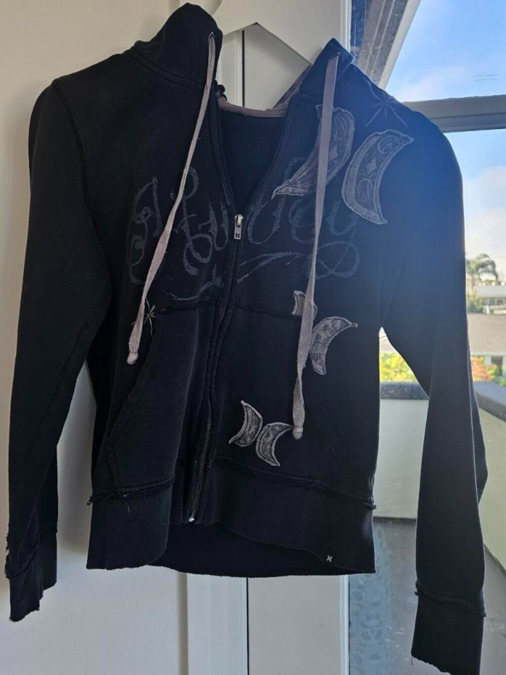 Hurley Y2K Distressed Hoodie from 2009